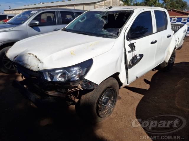 2025 TOYOTA HILUX CD 