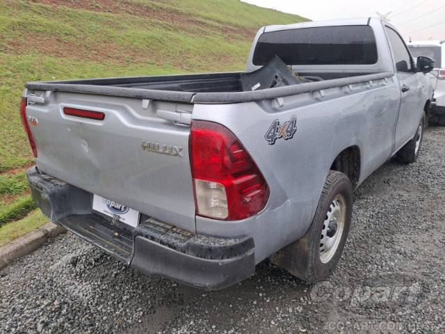 2025 TOYOTA HILUX CS 