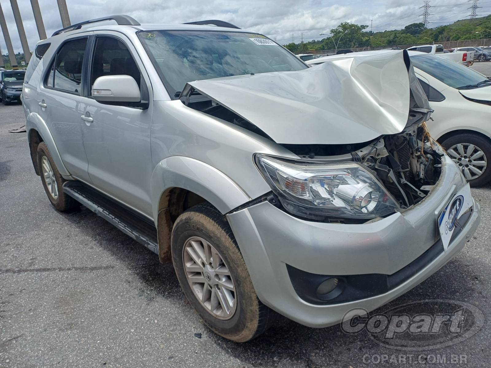 Veículo Toyota Hilux TOYOTA HILUX SW4 Hilux SW4 SR 2.7 16V VVT-i 2014 em leilão