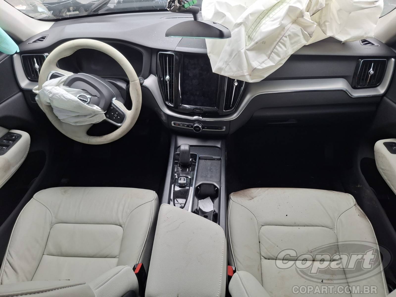 Foto 9 de 14: 2022 VOLVO XC60