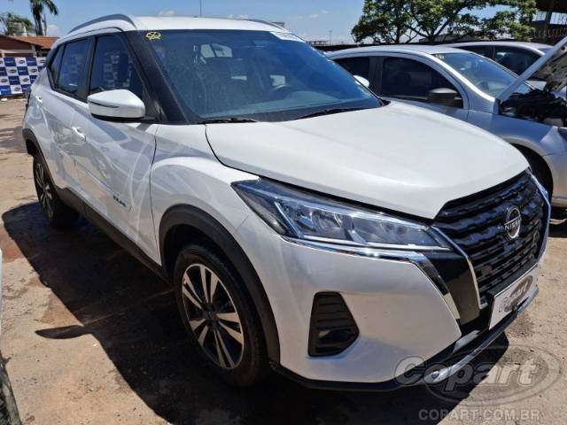 2025 NISSAN Kicks Play 