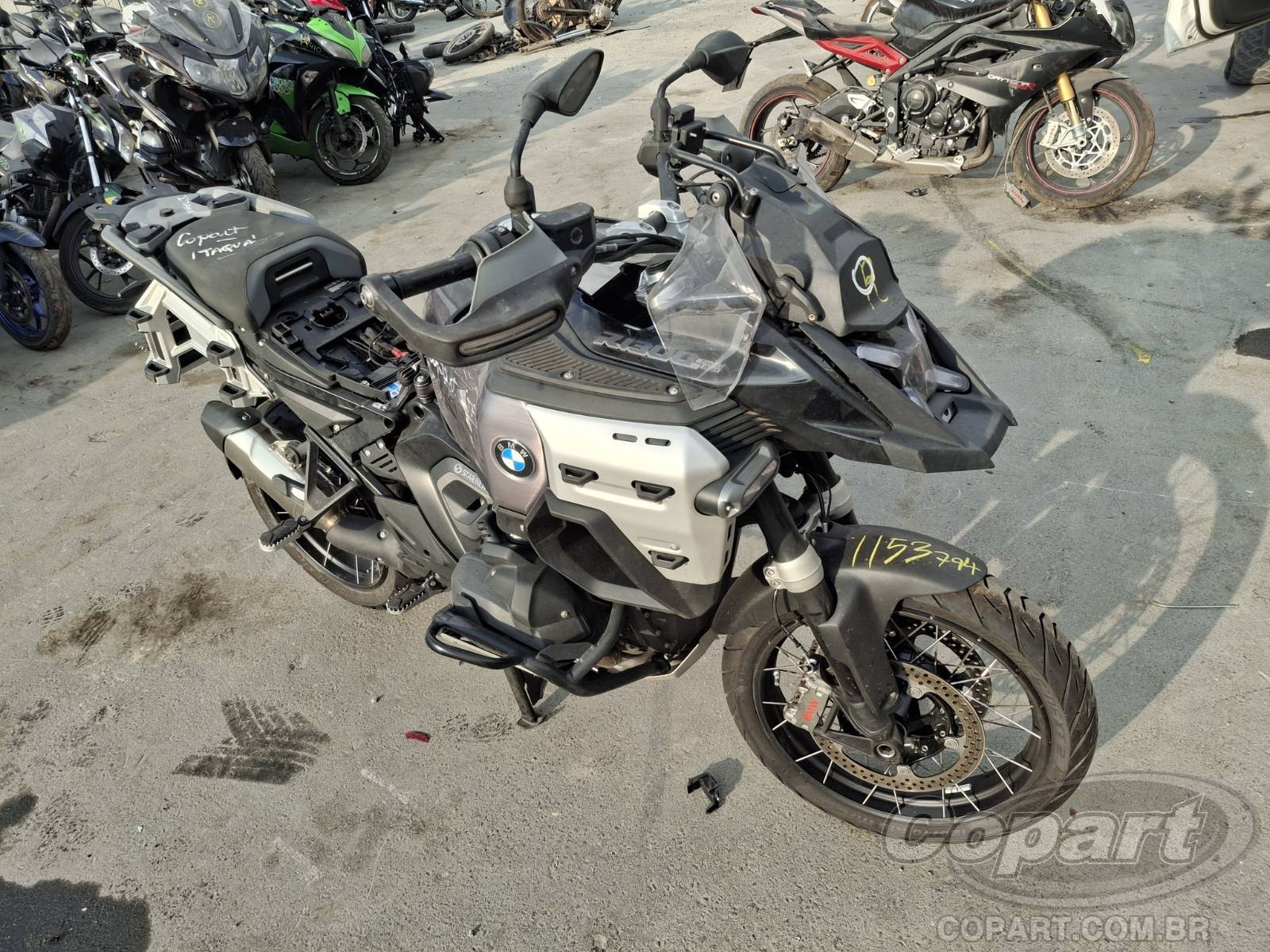 2026 BMW R 1300