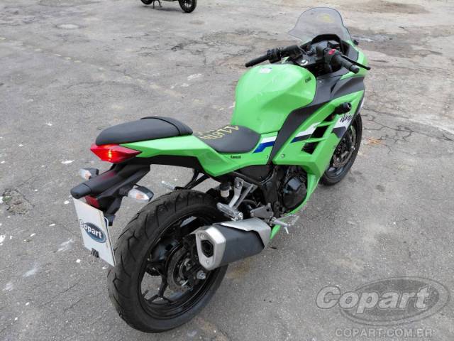 2026 KAWASAKI NINJA 300 