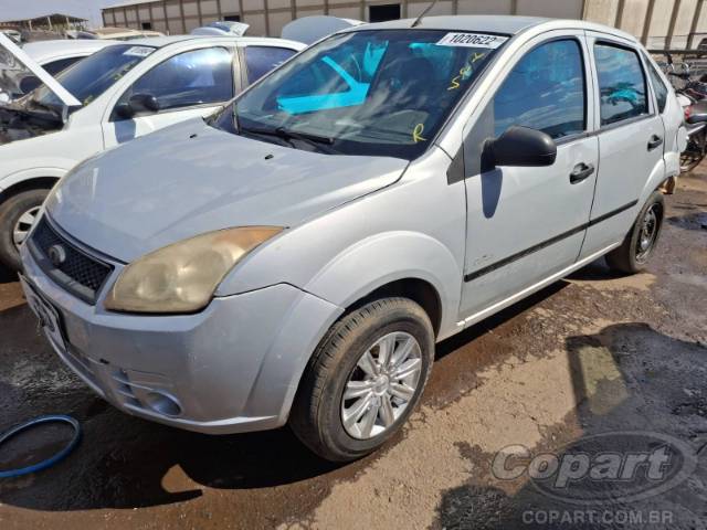 2009 FORD FIESTA SEDAN 