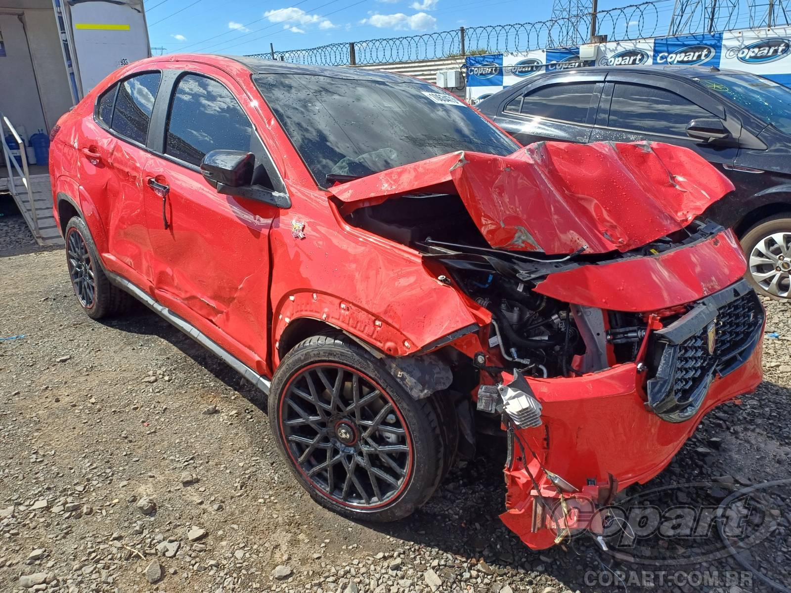 Veículo Fiat Fastback FIAT FASTBACK Abarth Turbo 270 2024 2025 em leilão