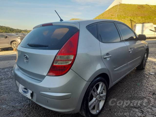 2011 HYUNDAI I30 