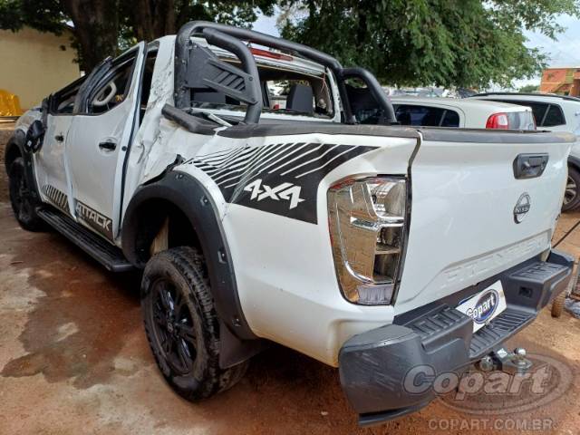 2025 NISSAN FRONTIER CD 
