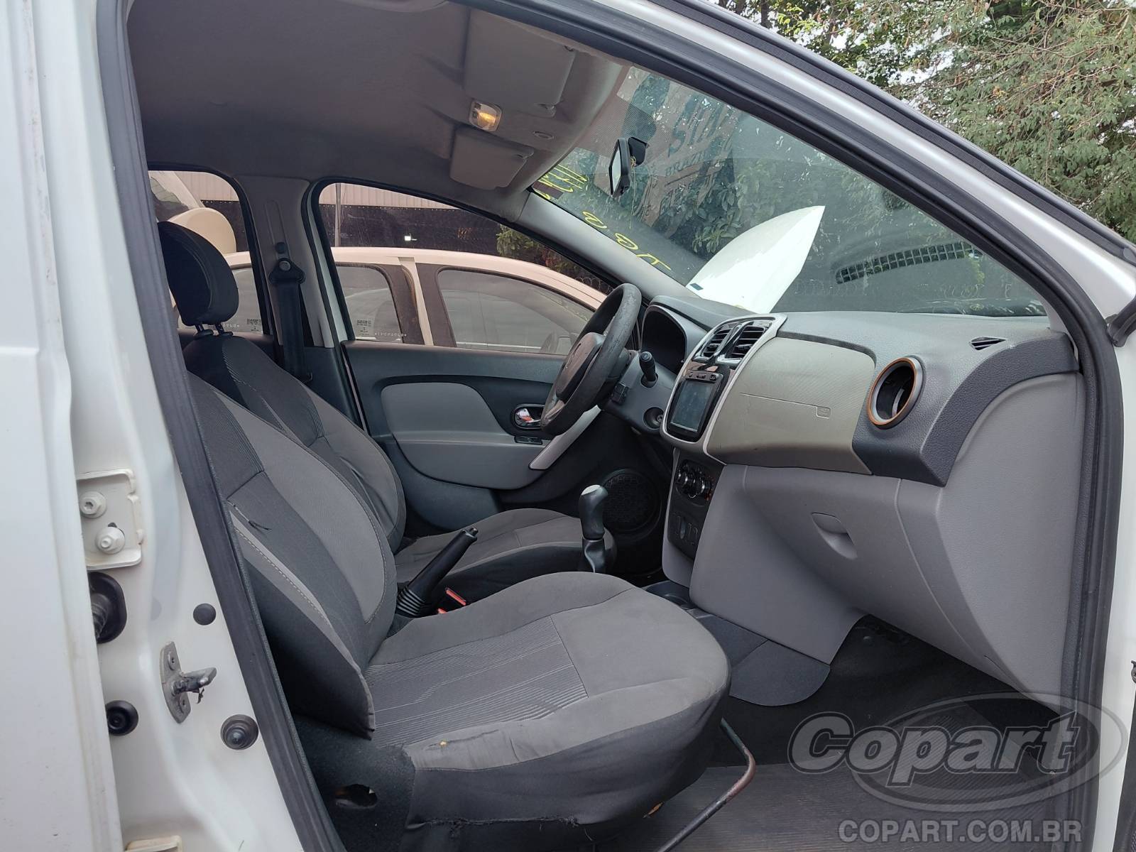 Foto 5: 2016 RENAULT LOGAN