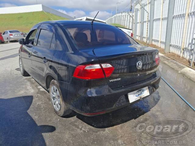 2015 VOLKSWAGEN VOYAGE 