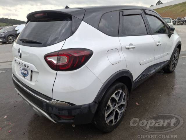 2021 RENAULT CAPTUR 