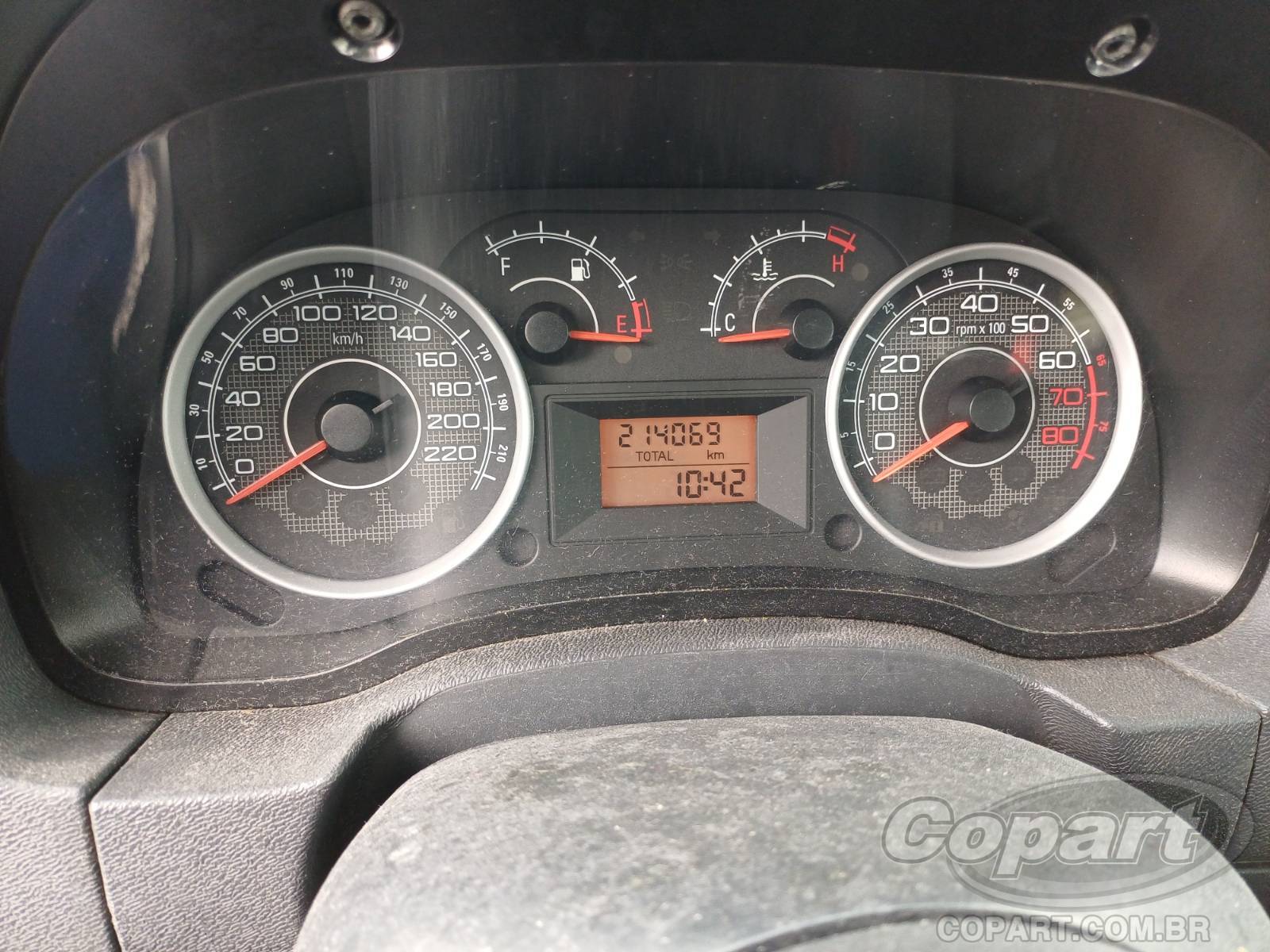 Foto 8 de 12: 2013 FIAT IDEA