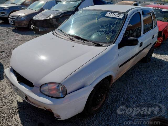2001 CHEVROLET CORSA 