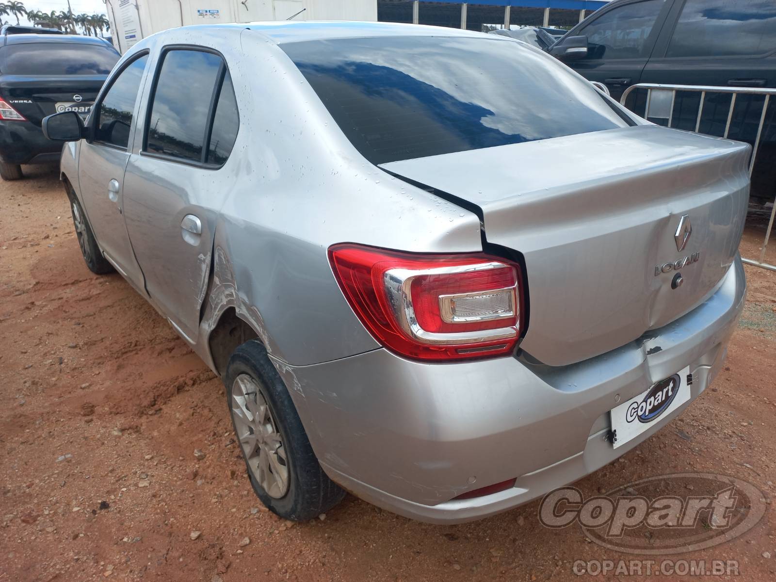 2021 RENAULT LOGAN — foto 3 de 11