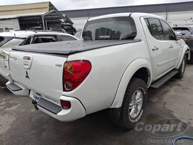 2015 MITSUBISHI L200 TRITON 