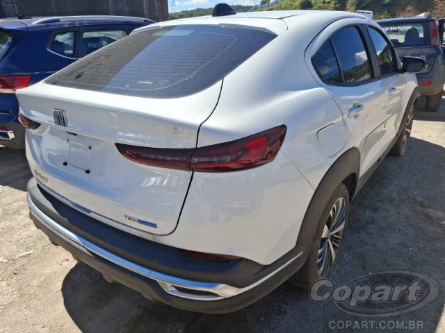 2025 FIAT FASTBACK 