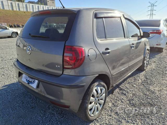 2014 VOLKSWAGEN FOX 