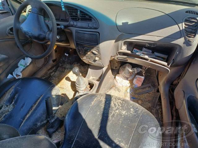 2012 FORD COURIER 
