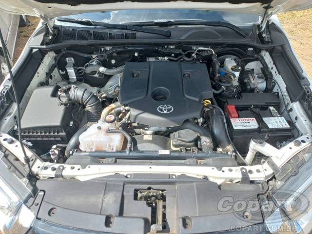 2025 TOYOTA HILUX CD 