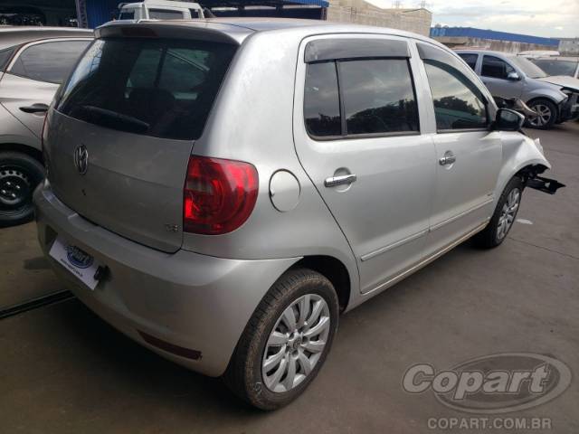 2011 VOLKSWAGEN FOX 