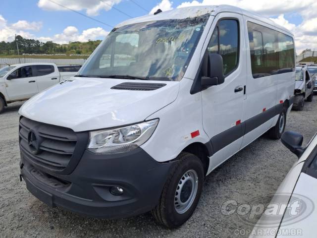 2025 MERCEDES BENZ SPRINTER 