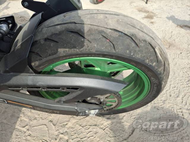 2026 KAWASAKI Z900 