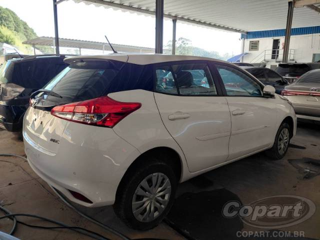 2023 TOYOTA YARIS 
