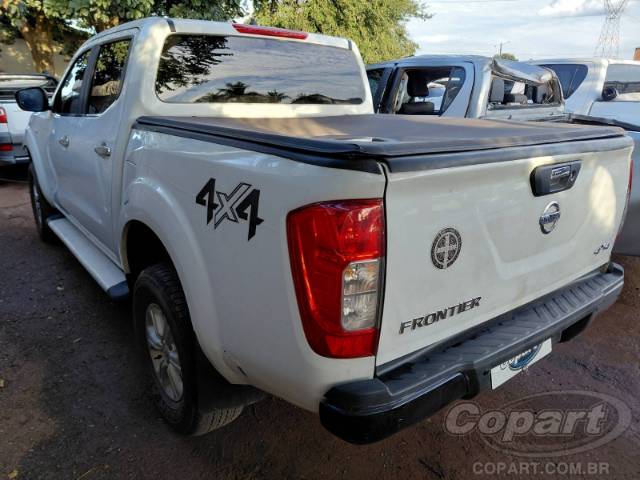 2021 NISSAN FRONTIER CD 