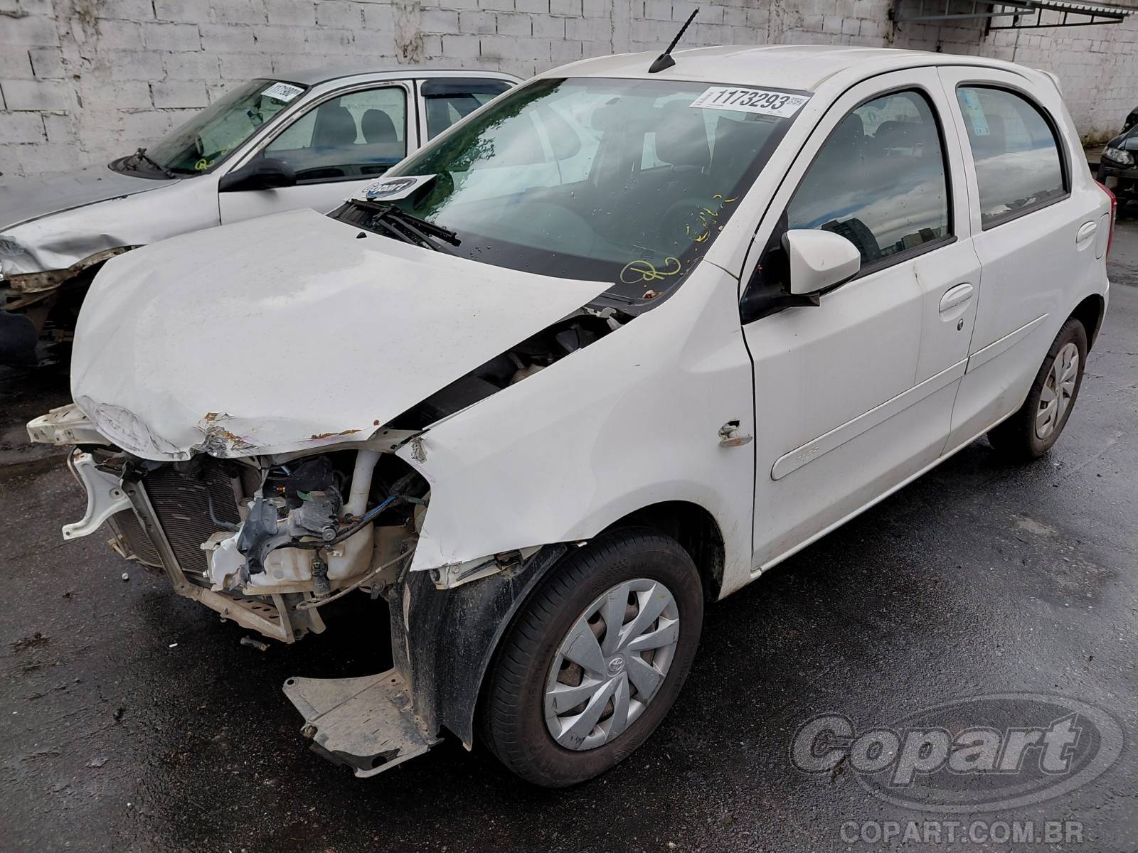 Foto 2: 2019 TOYOTA ETIOS