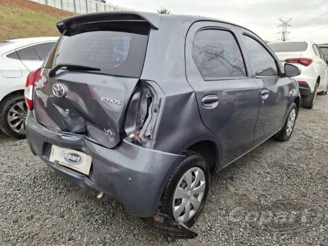 2015 TOYOTA ETIOS 