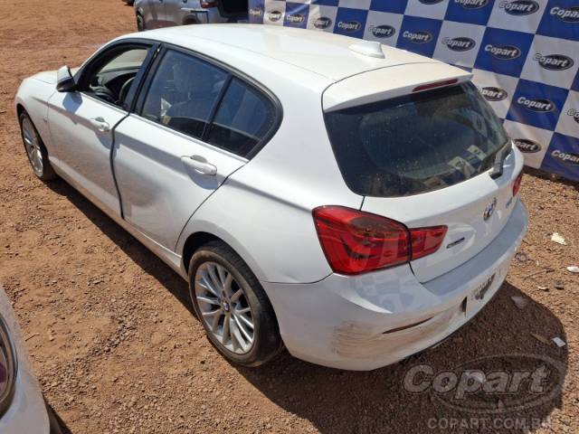 2016 BMW SERIE 1 