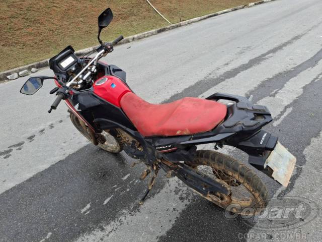2024 HONDA XRE SAHARA 300 