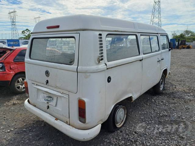 2013 VOLKSWAGEN KOMBI 