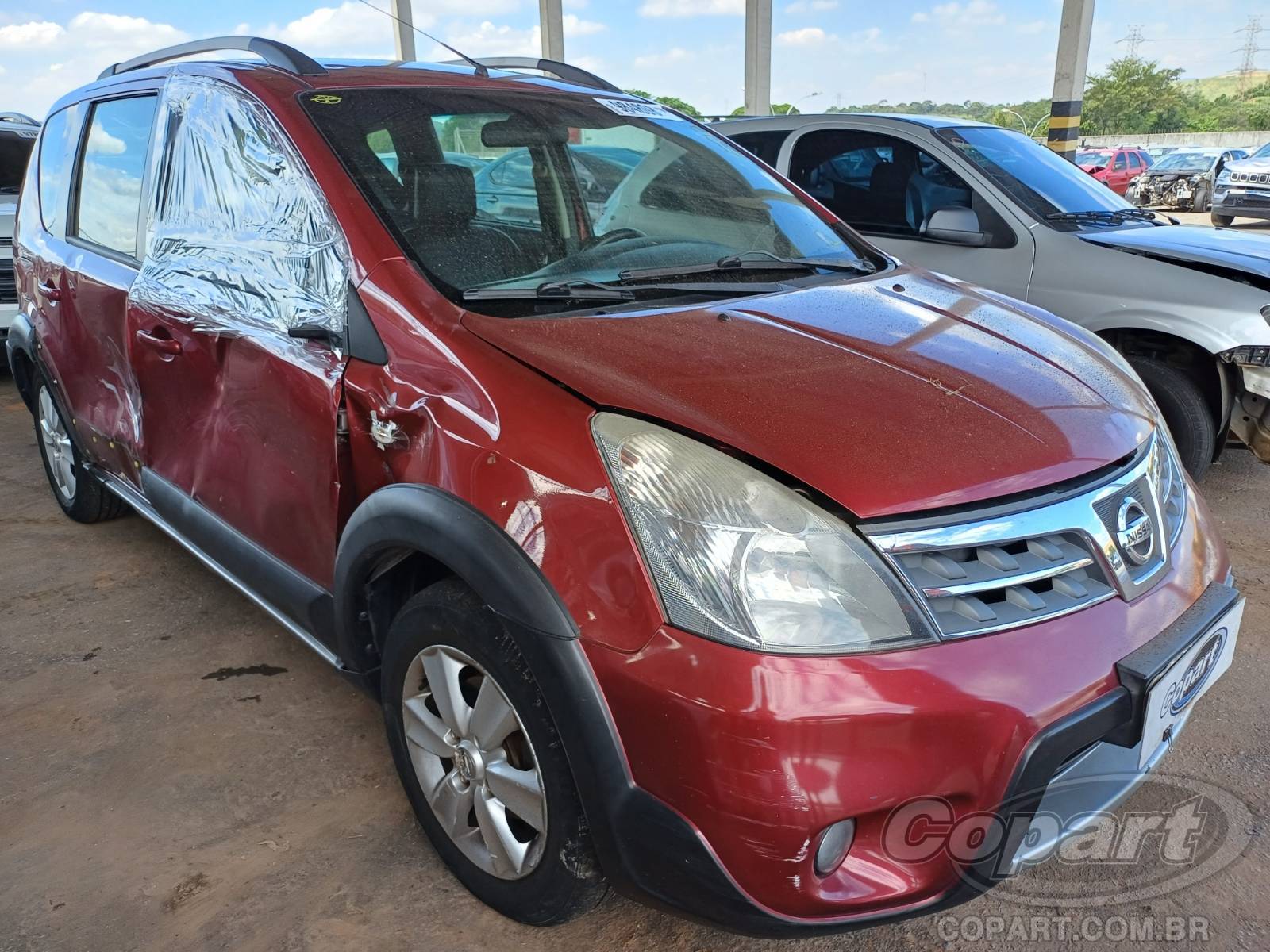 Veículo Nissan Livina Nissan Livina X-Gear 1.8 16V 2014 Pequena Monta 2014 em leilão