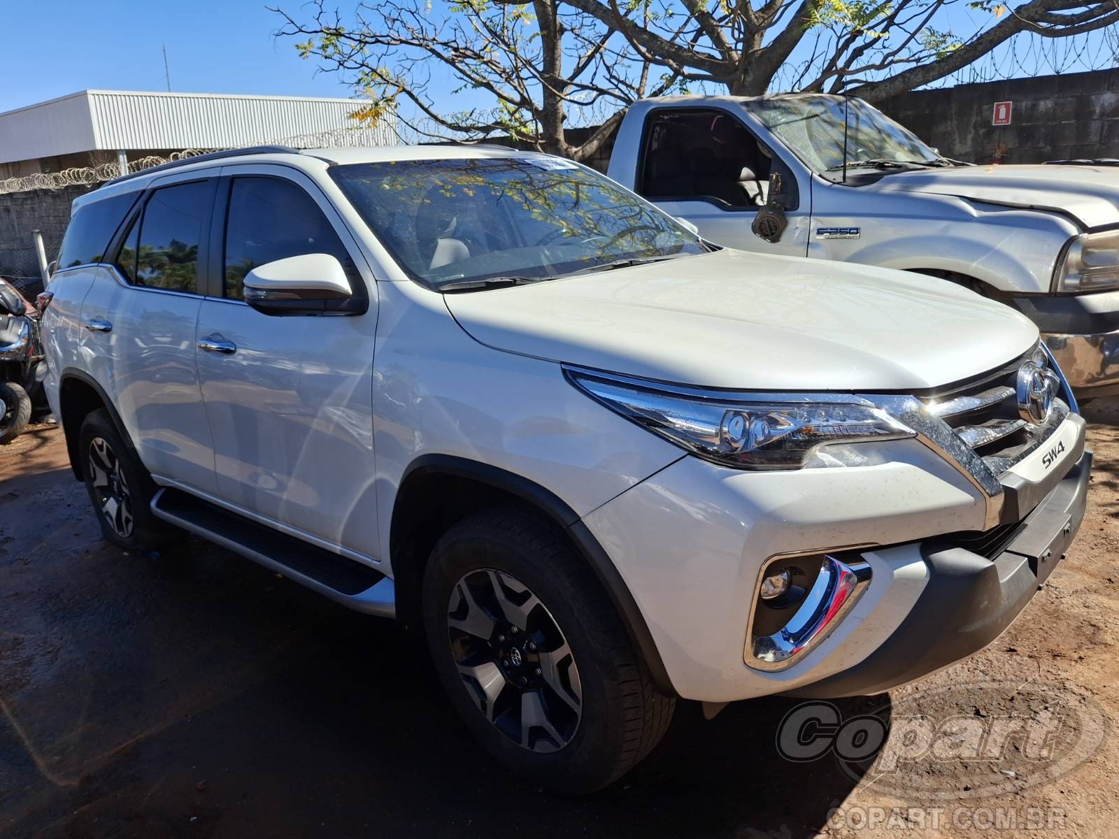 Veículo Toyota SW4 TOYOTA SW4 Diamond 2.8 D-4D Turbo 2020 2020 em leilão