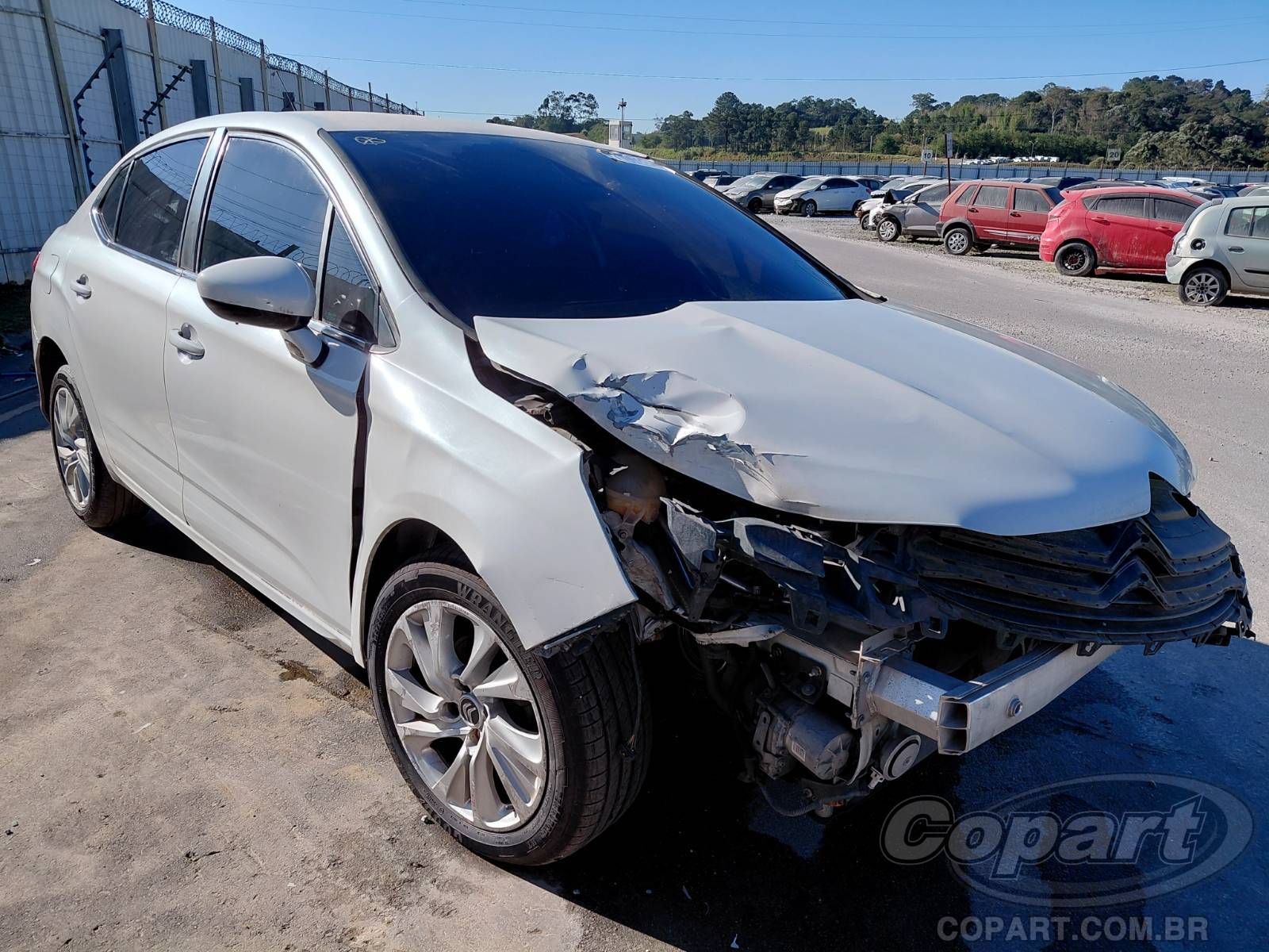 Veículo Peugeot C4 Citroen C4 Lounge 2014 Conservado 2014 em leilão