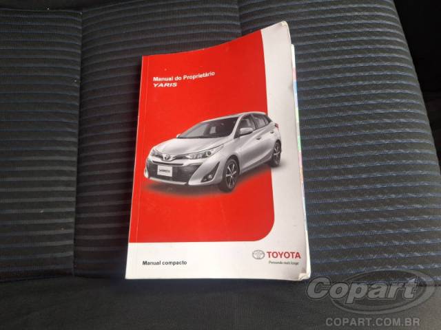 2022 TOYOTA YARIS 