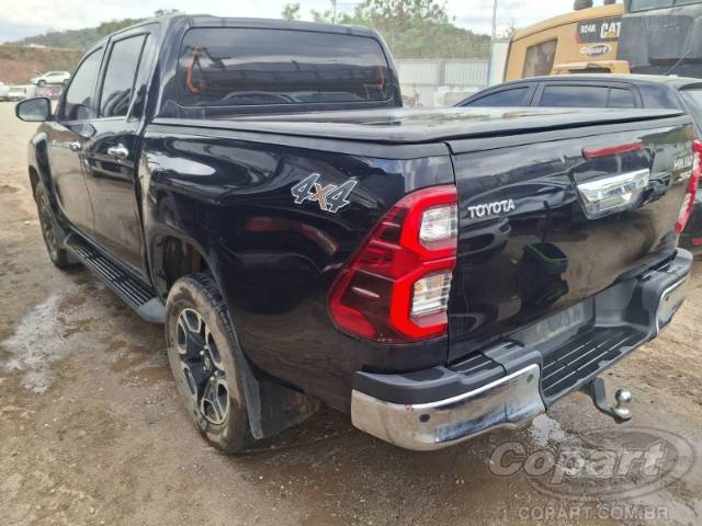 2022 TOYOTA HILUX CD 