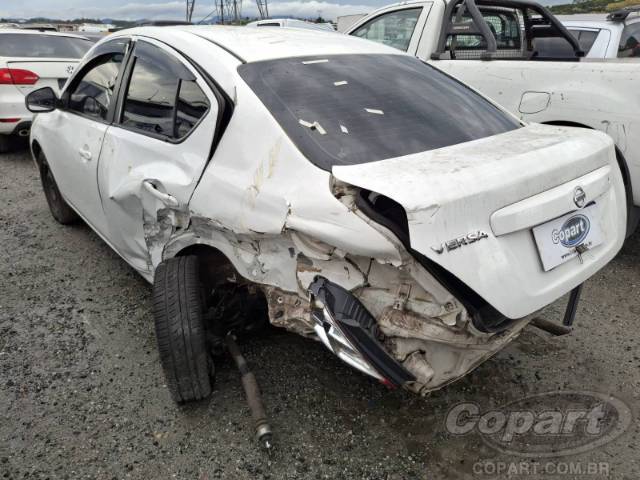 2019 NISSAN VERSA 