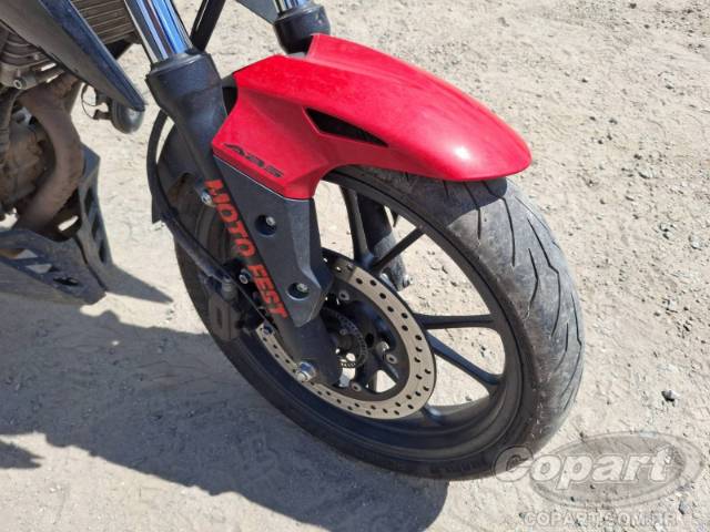 2024 HONDA CB 300F 
