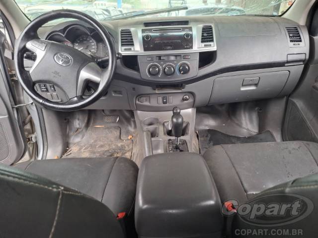 2015 TOYOTA HILUX CD 