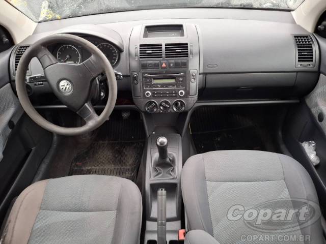 2011 VOLKSWAGEN POLO 