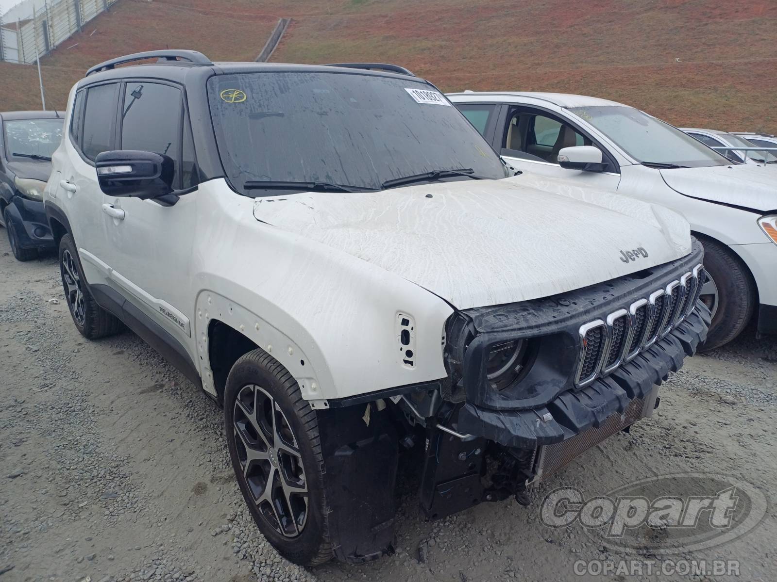 Veículo Fiat Renegade JEEP RENEGADE 2025 Sahara T270 1.3 16V GSE Turbo 2025 em leilão