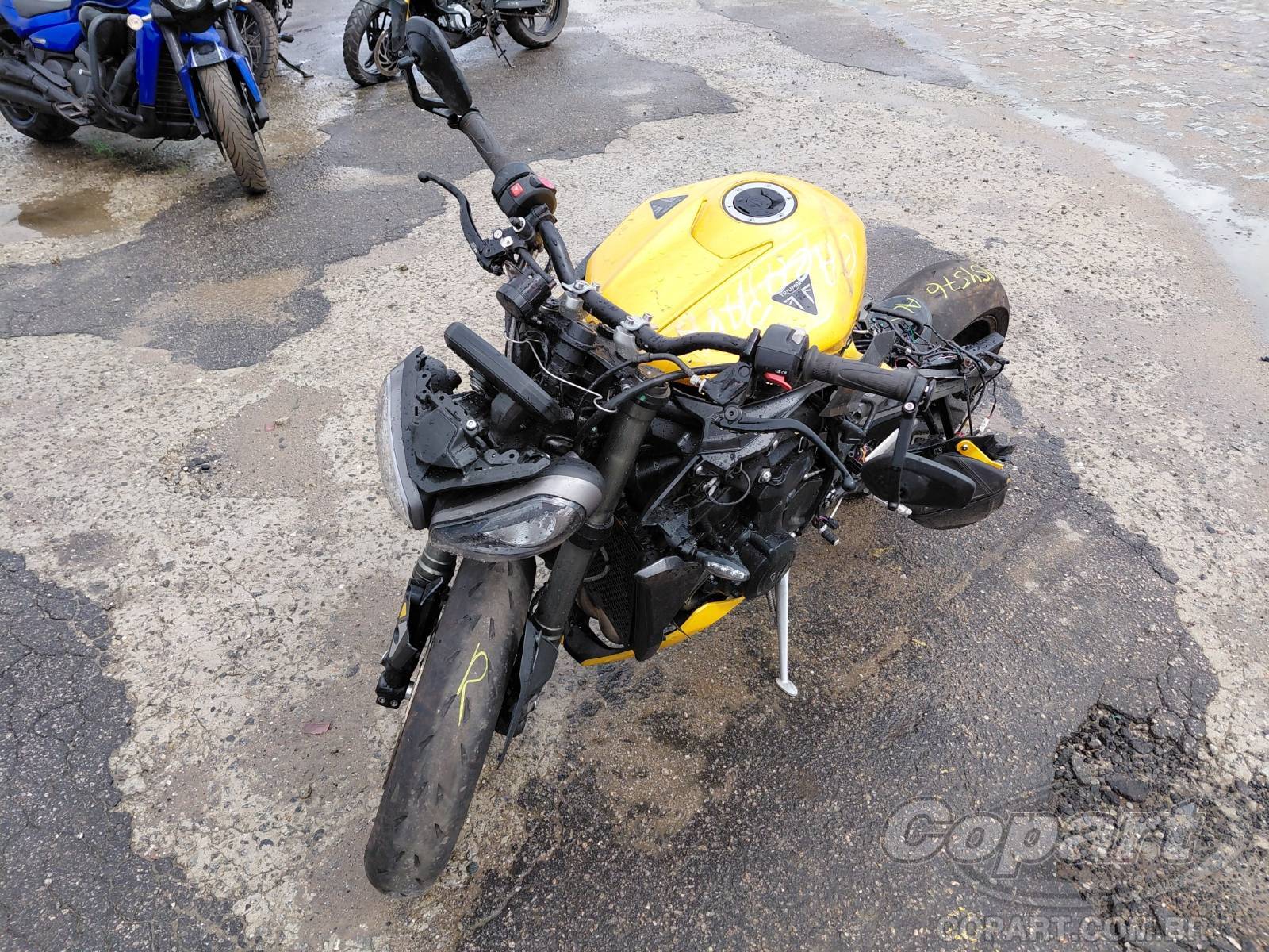 2025 TRIUMPH STREET TRIPLE — leilão em Caçapava/SP (foto 2)