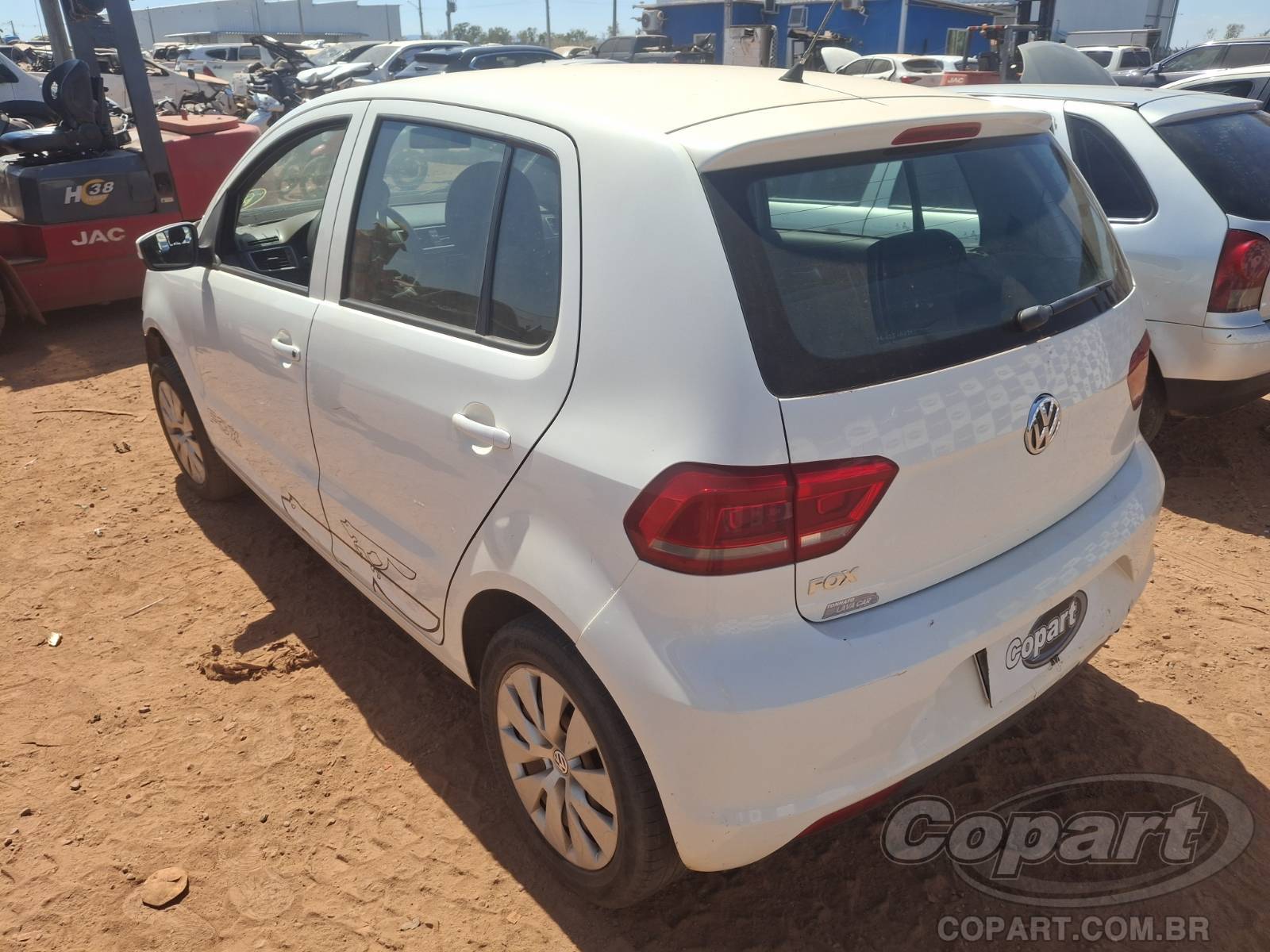 2016 VOLKSWAGEN FOX — foto 3 de 10