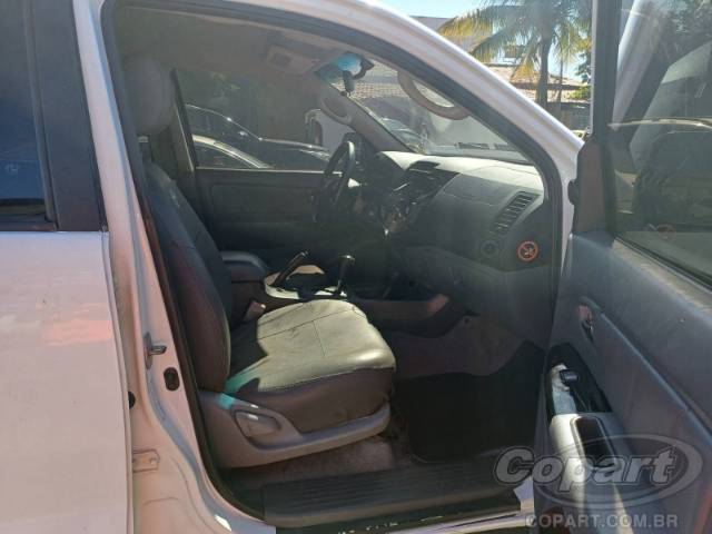 2015 TOYOTA HILUX CD 