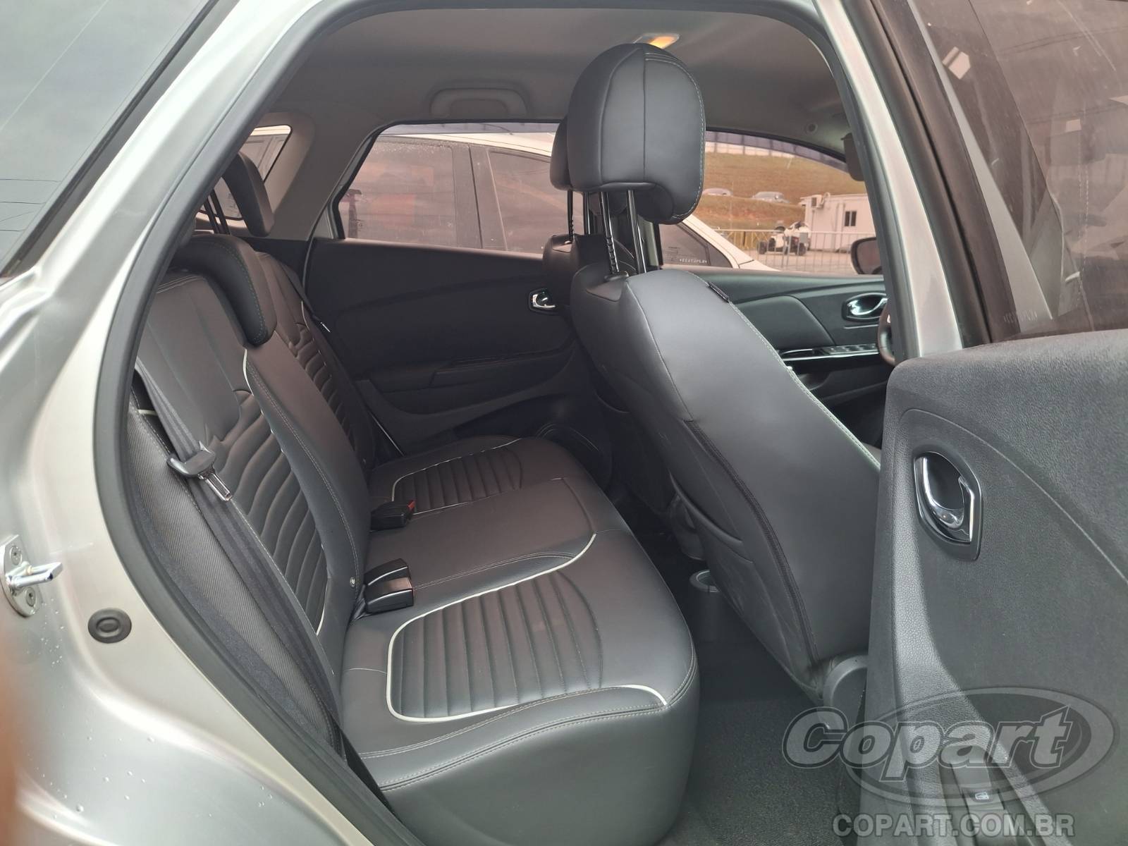 2019 RENAULT CAPTUR — foto 6 de 13