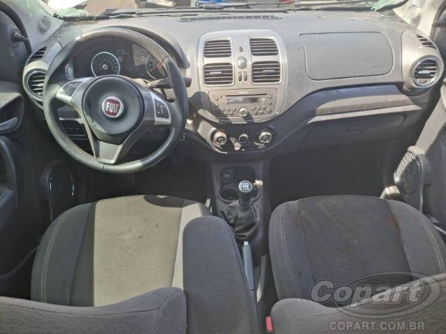 2017 FIAT GRAND SIENA 