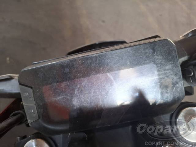 2025 HONDA CB 300F 