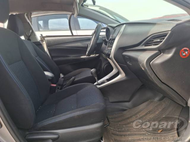 2020 TOYOTA YARIS SEDA 