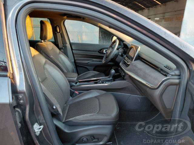 2025 JEEP COMMANDER 